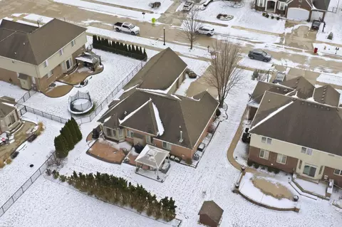 16489 Bishopsgate, Macomb, MI 48044 photo 10