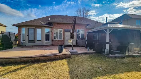 16489 Bishopsgate, Macomb, MI 48044 photo 54