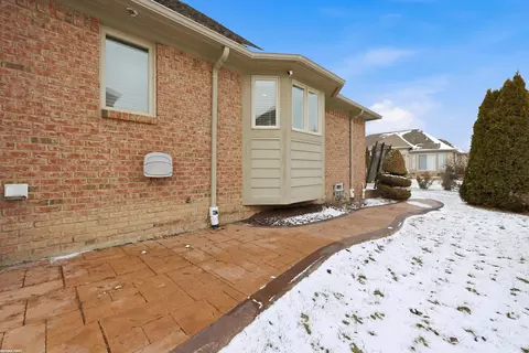 16489 Bishopsgate, Macomb, MI 48044 photo 8