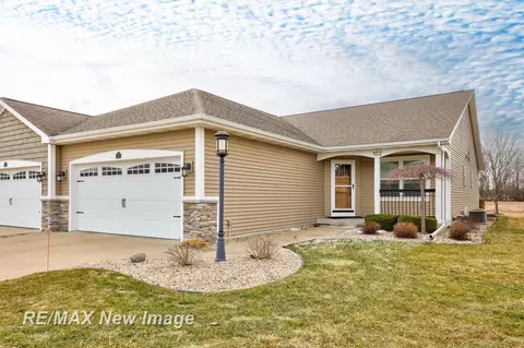102 Tuscany, Saginaw, MI 48603