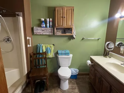 Bath - 745 Wolverine, Gladwin, MI 48624 photo 1 of 3