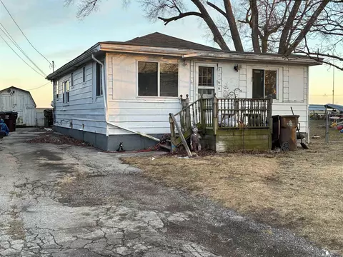 2166 Edgewater, Monroe, MI 48162