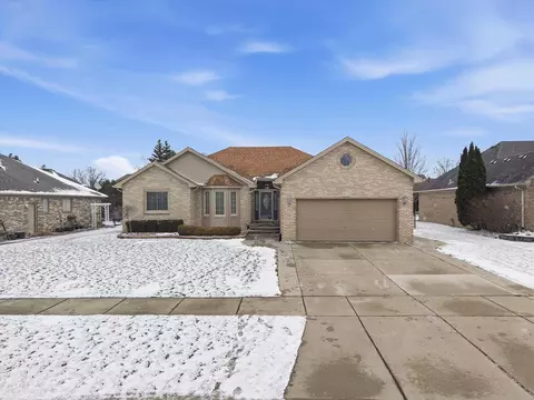 Exterior - 48670 Arnold, Macomb, MI 48044 photo 3 of 8