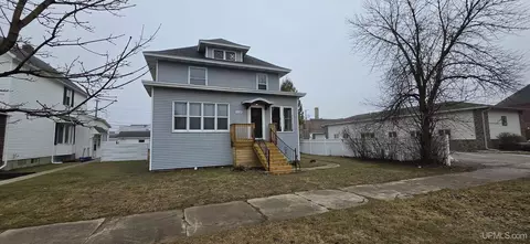 1114 S 1st, Escanaba, MI 49829