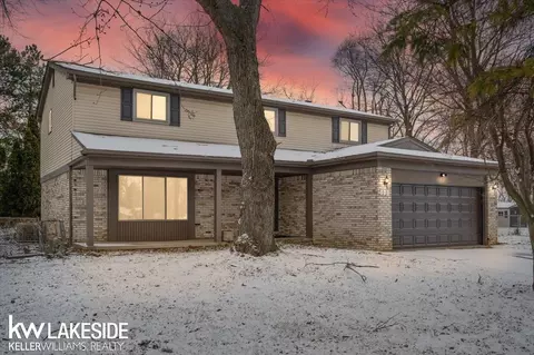 123 Nottingham, Troy, MI 48085