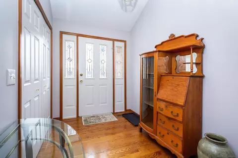 Entry Way - 50643 Hillside, Macomb, MI 48044 photo 2 of 4
