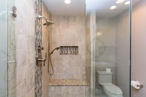 Bath - 50643 Hillside, Macomb, MI 48044 photo 3 of 9