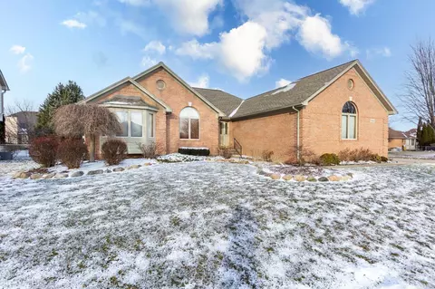 50643 Hillside, Macomb, MI 48044