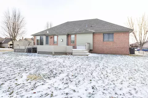 Exterior - 50643 Hillside, Macomb, MI 48044 photo 7 of 10