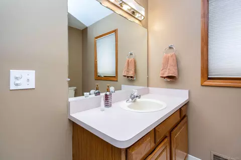 Bath - 50643 Hillside, Macomb, MI 48044 photo 5 of 9