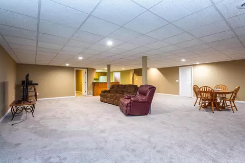 Living - 50643 Hillside, Macomb, MI 48044 photo 8 of 8