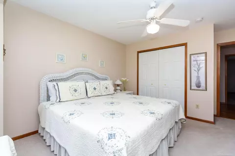 Bedroom - 50643 Hillside, Macomb, MI 48044 photo 4 of 6