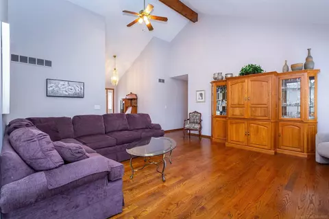 Living - 50643 Hillside, Macomb, MI 48044 photo 6 of 8