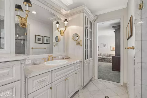 Bath - 551 Renaud, Grosse Pointe Woods, MI 48236 photo 4 of 9