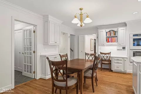 Dining - 551 Renaud, Grosse Pointe Woods, MI 48236 photo 3 of 4