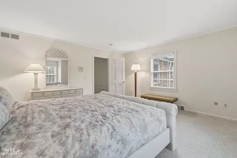 Bedroom - 551 Renaud, Grosse Pointe Woods, MI 48236 photo 5 of 5