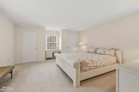 Bedroom - 551 Renaud, Grosse Pointe Woods, MI 48236 photo 4 of 5