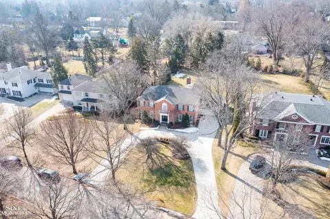View/Area - 551 Renaud, Grosse Pointe Woods, MI 48236 photo 1 of 2