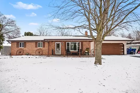 7821 Schirra, Saginaw, MI 48609