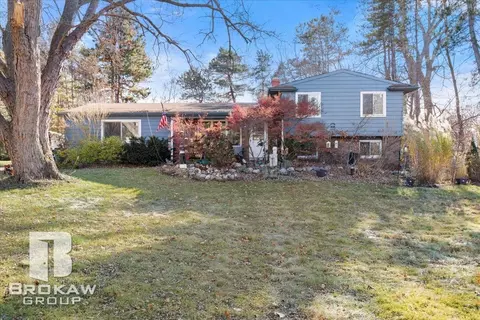 10490 Green, Goodrich, MI 48438