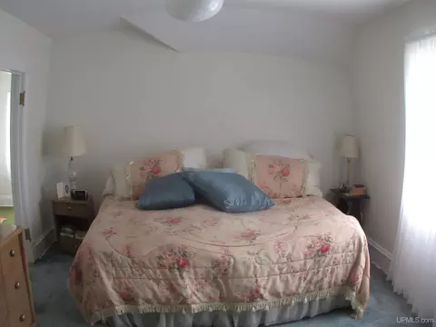 Bedroom - 605 Putnam, Wakefield, MI 49968 photo 1 of 5