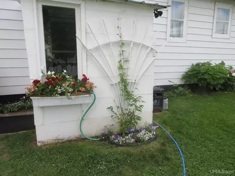Exterior - 605 Putnam, Wakefield, MI 49968 photo 7 of 14