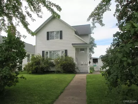 Exterior - 605 Putnam, Wakefield, MI 49968 photo 2 of 14