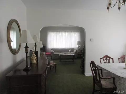 Dining - 605 Putnam, Wakefield, MI 49968 photo 6 of 6