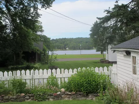 Exterior - 605 Putnam, Wakefield, MI 49968 photo 8 of 14