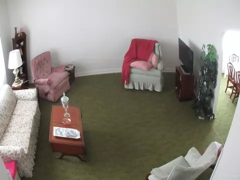 Living - 605 Putnam, Wakefield, MI 49968 photo 2 of 3