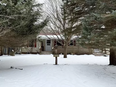 5750 Snay, Palms, MI 48465
