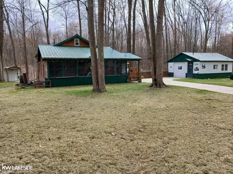 Exterior - 5293 Rose, Gladwin, MI 48624 photo 3 of 10