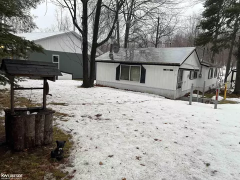 Exterior - 5289 Rose, Gladwin, MI 48624 photo 2 of 9