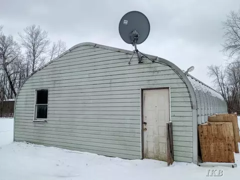 Other - 993 Easton, Gladwin, MI 48624 photo 6 of 7