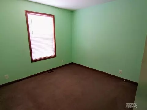 Bedroom - 993 Easton, Gladwin, MI 48624 photo 2 of 4