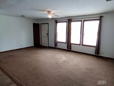 Living - 993 Easton, Gladwin, MI 48624 photo 1 of 3