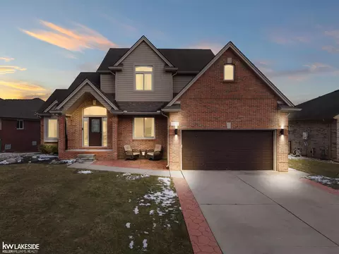53392 Crawford, New Baltimore, MI 48051