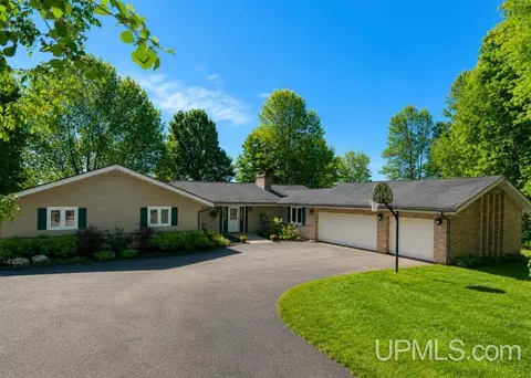 9012 N M64, Marenisco, MI 49947