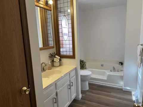 Bath - 3379 Orchardale, Monroe, MI 48162 photo 2 of 3