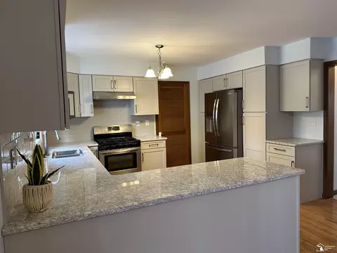 Kitchen - 3379 Orchardale, Monroe, MI 48162 photo 2 of 2