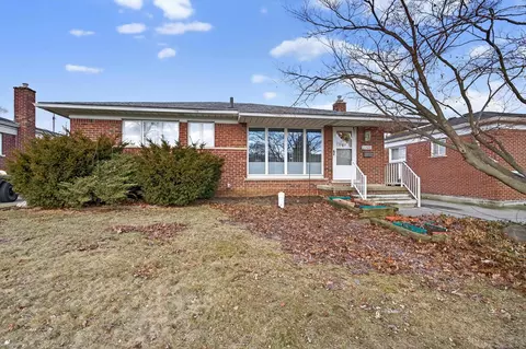 22601 Raymond, Saint Clair Shores, MI 48082