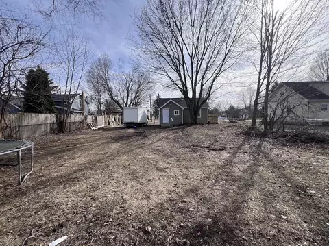 Exterior - 5131 E Carpenter, Flint, MI 48506 photo 3 of 4