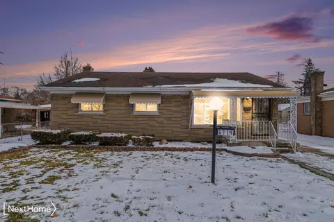 6714 Cranwood, Flint, MI 48505