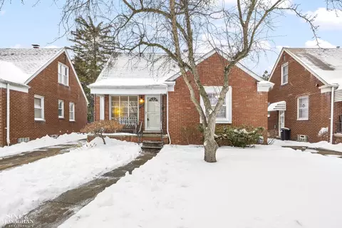 19265 Tyrone, Harper Woods, MI 48225