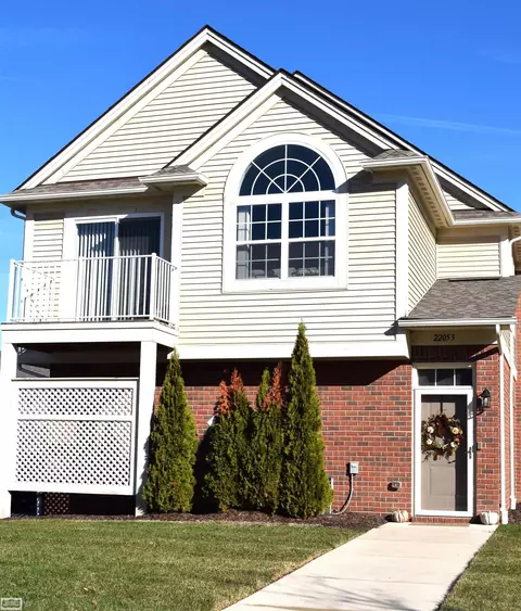 22053 Aberdeen, Macomb, MI 48042