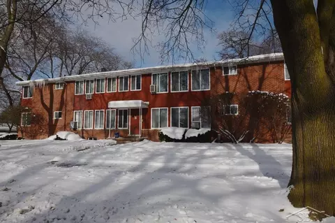 2409 Damman #203, Midland, MI 48640