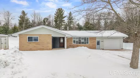 1108 Garfield, Niagara, WI 54151