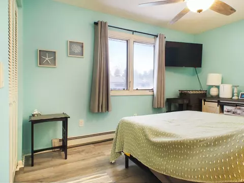 Bedroom - 859 Amber, Bad Axe, MI 48413 photo 1 of 5