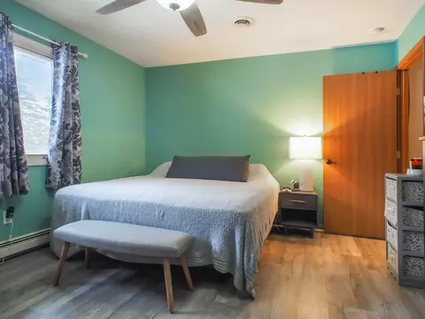 Bedroom - 859 Amber, Bad Axe, MI 48413 photo 4 of 5