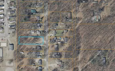 S Chandler, Muskegon, MI 49442